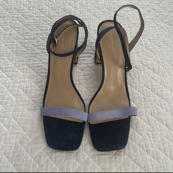 Ann Taylor NWT MISSY SUEDE BLOCK HEEL SANDAL SIZE 11 - Picture 2 of 6